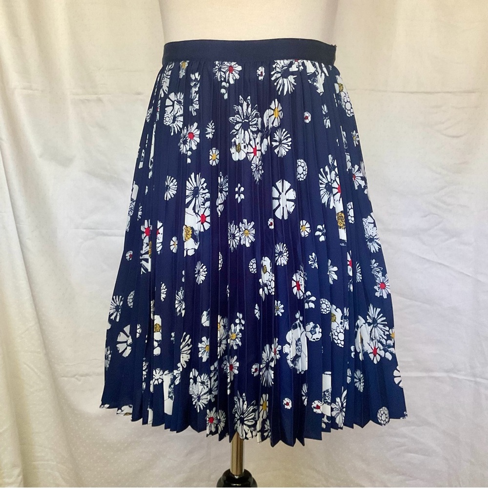 Pleated Floral Print Midi-Skirt
